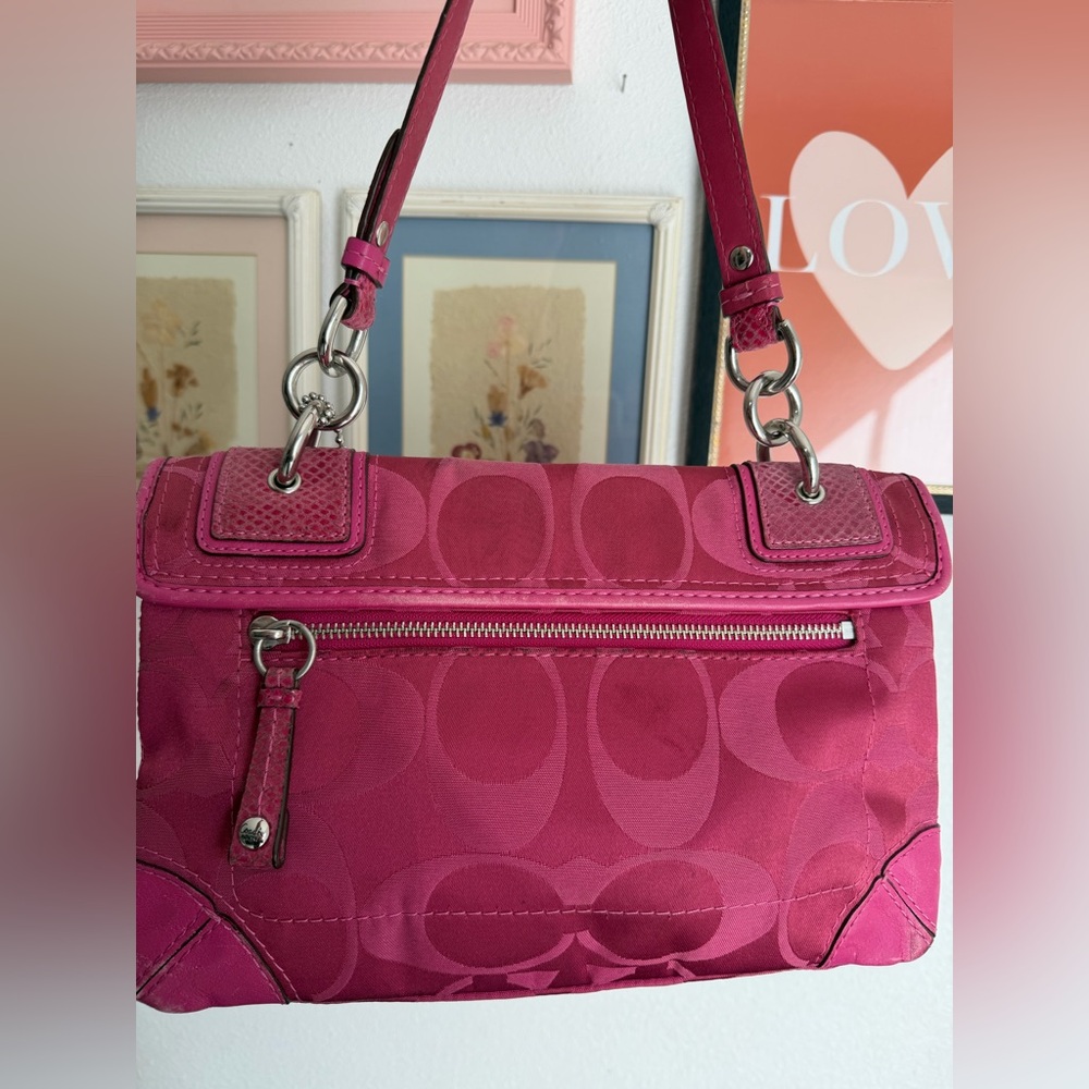 Y2K Coach Peyton Signature Pink Flap Shoulder Bag 14504 - Picture 2 of 16